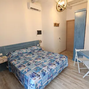 Antica Dimora Dell'ammiraglio Aparthotel